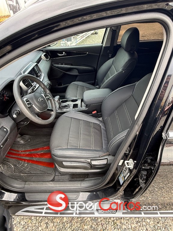 2020 Kia Sorento — foto 7 / 12