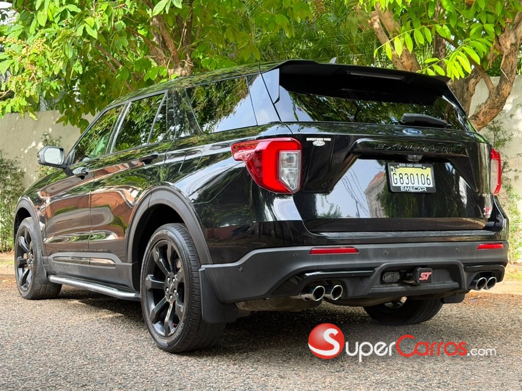 2021 Ford Explorer ST — foto 3 / 12