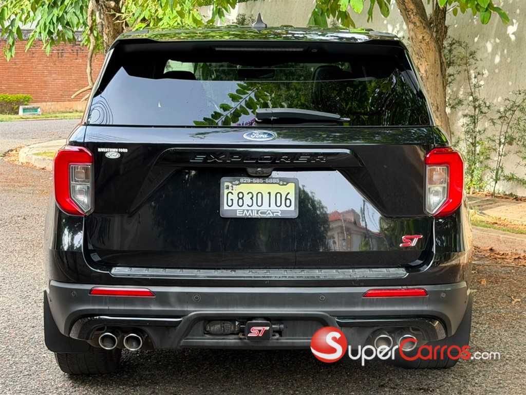 2021 Ford Explorer ST — foto 4 / 12