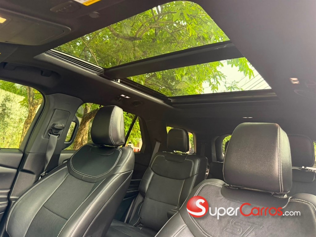 2021 Ford Explorer ST — foto 11 / 12