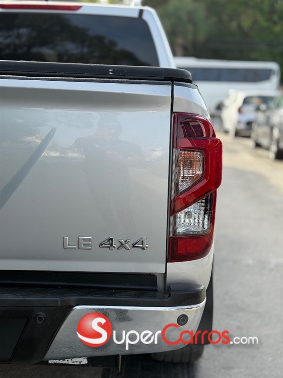 2016 Nissan Frontier LE — foto 9 / 12
