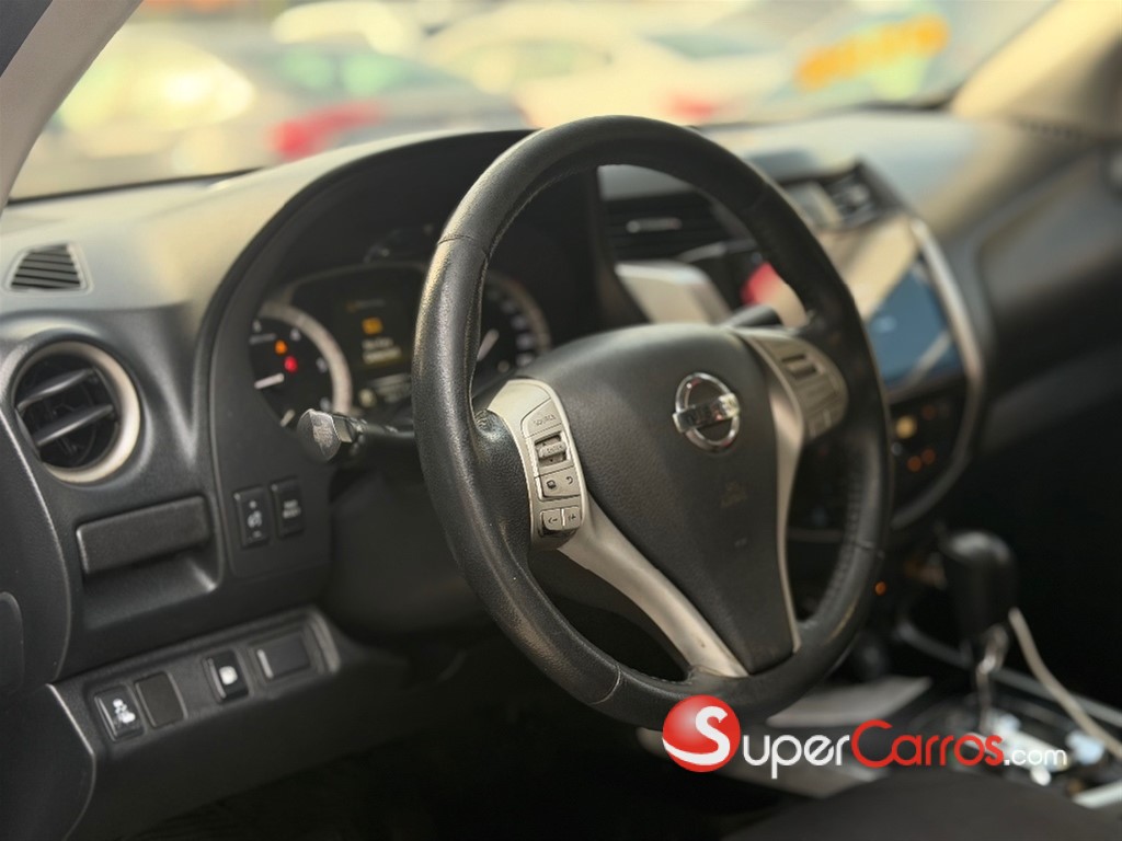 2016 Nissan Frontier LE — foto 10 / 12