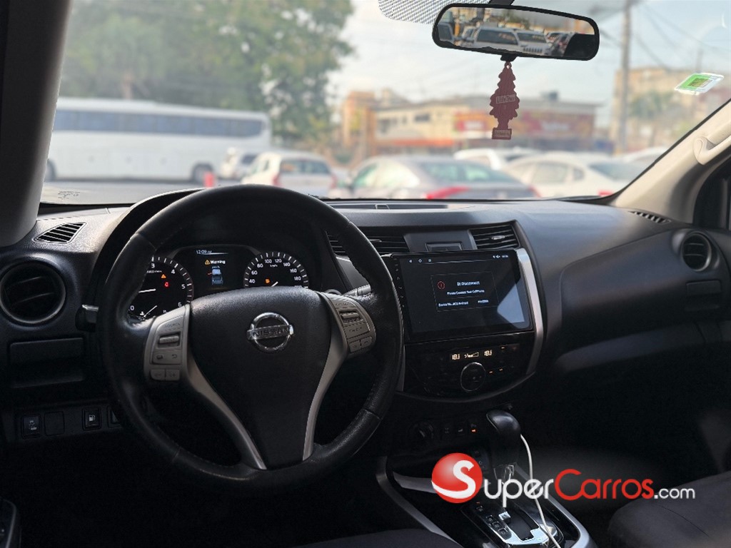 2016 Nissan Frontier LE — foto 11 / 12