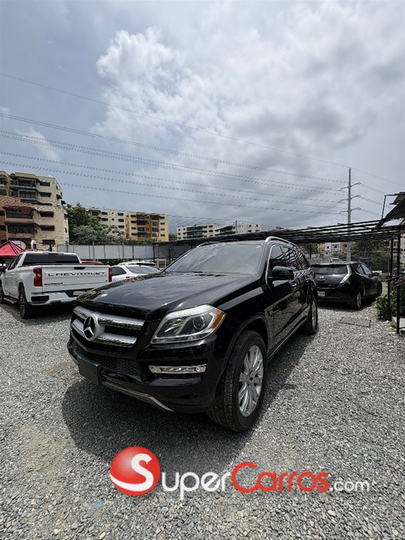 2015 Mercedes-Benz 220