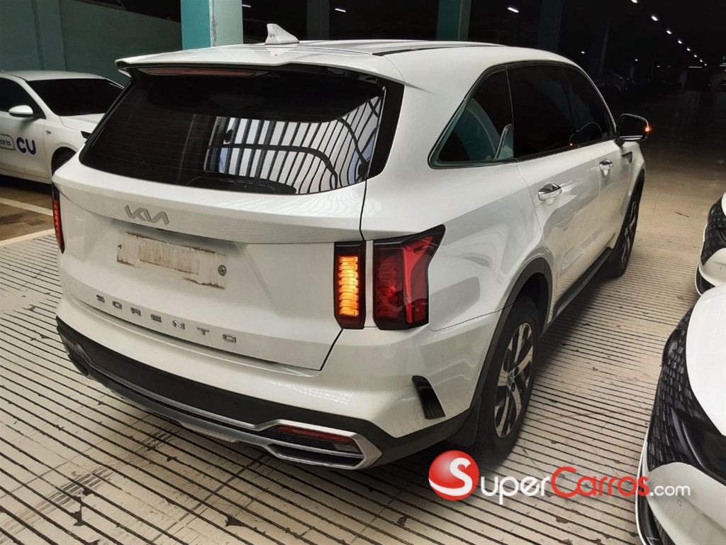 2022 Kia Sorento — foto 2 / 8