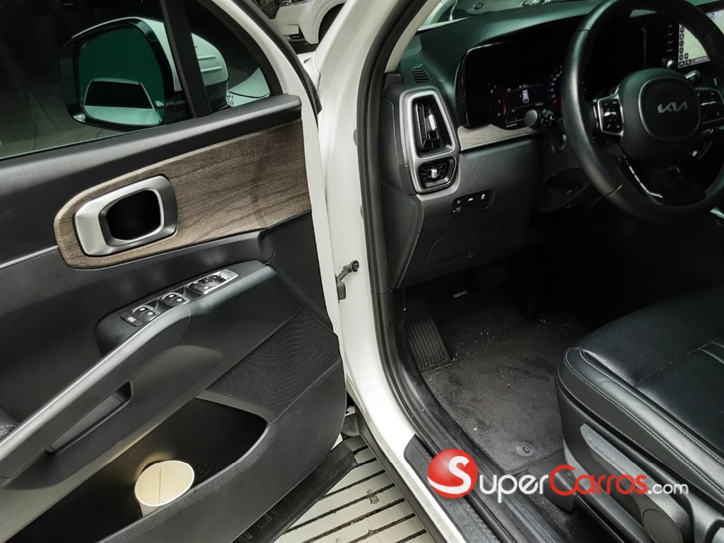 2022 Kia Sorento — foto 4 / 8