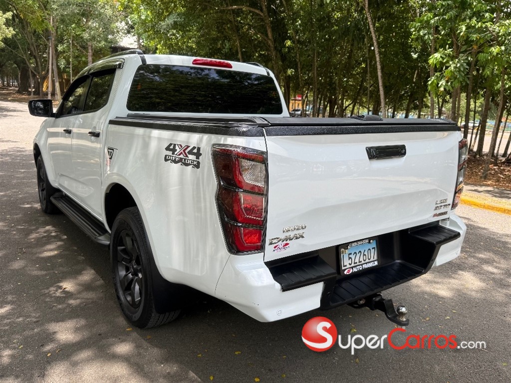 2025 Isuzu DMAX LSE — foto 6 / 10