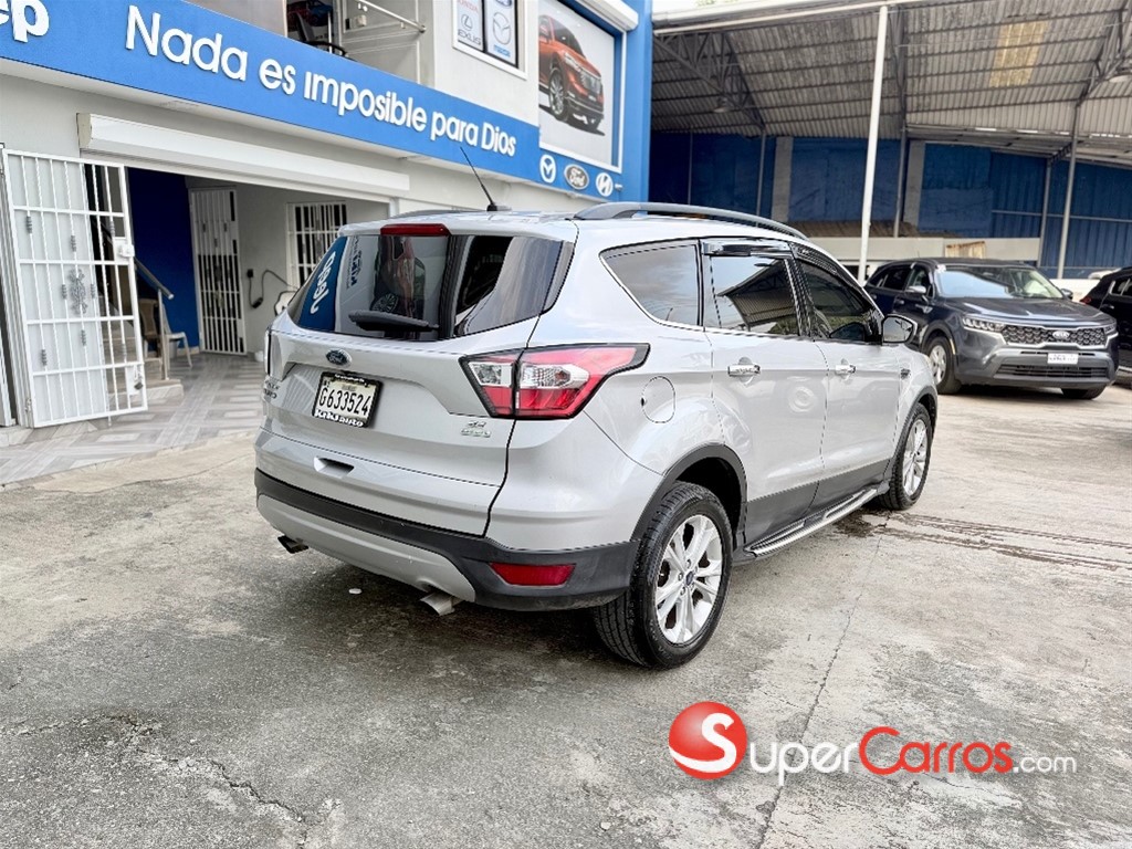 2018 Ford Escape SE — foto 3 / 12