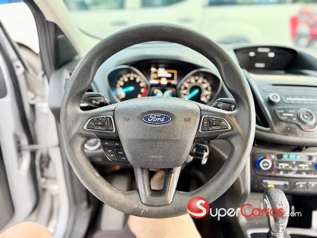 2018 Ford Escape SE — foto 7 / 12