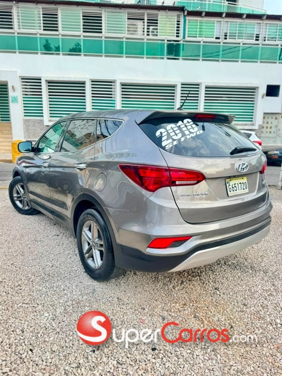 2018 Hyundai Santa Fe — foto 8 / 10