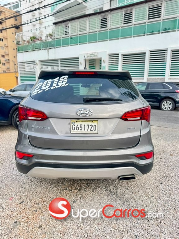 2018 Hyundai Santa Fe — foto 9 / 10