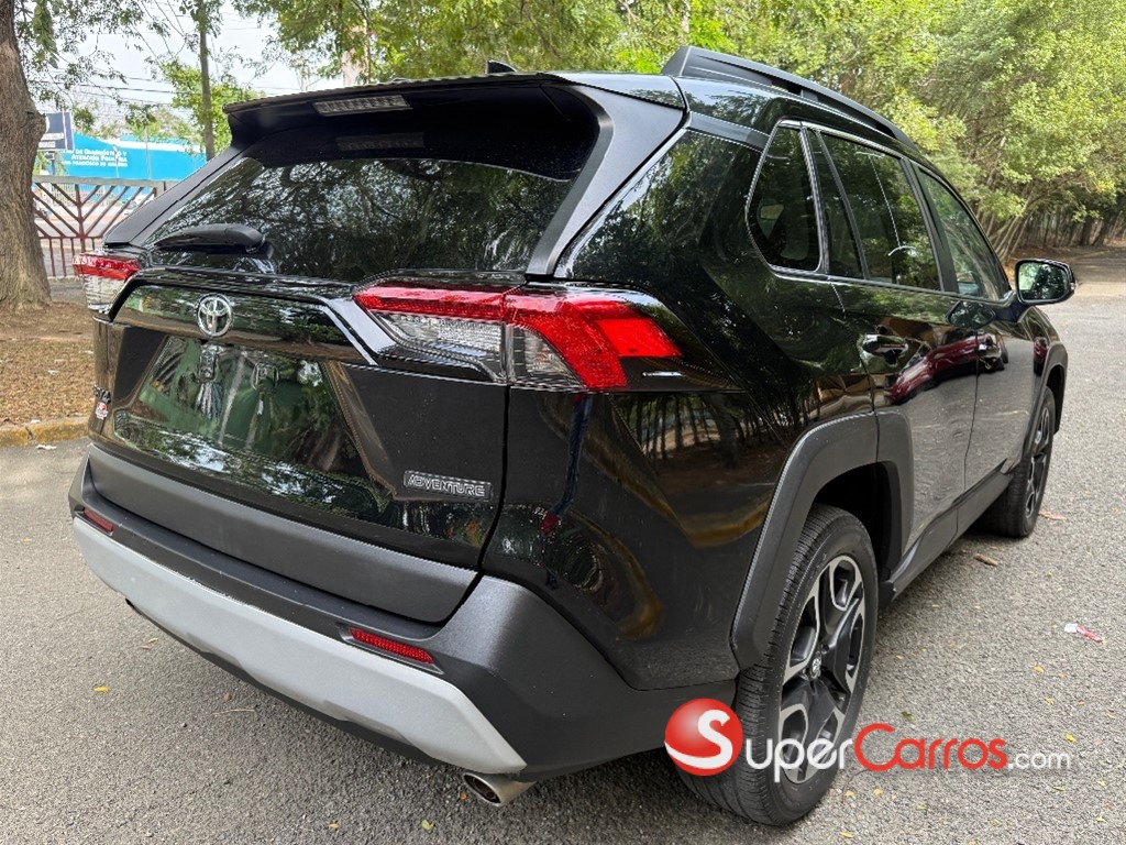 2020 Toyota RAV4 Adventure — foto 6 / 9