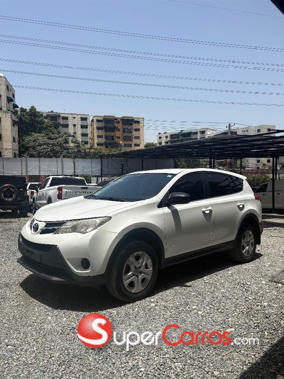 2015 Toyota RAV4 — foto 1 / 11