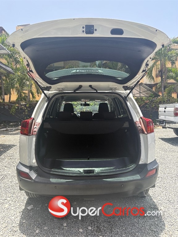 2015 Toyota RAV4 — foto 6 / 11