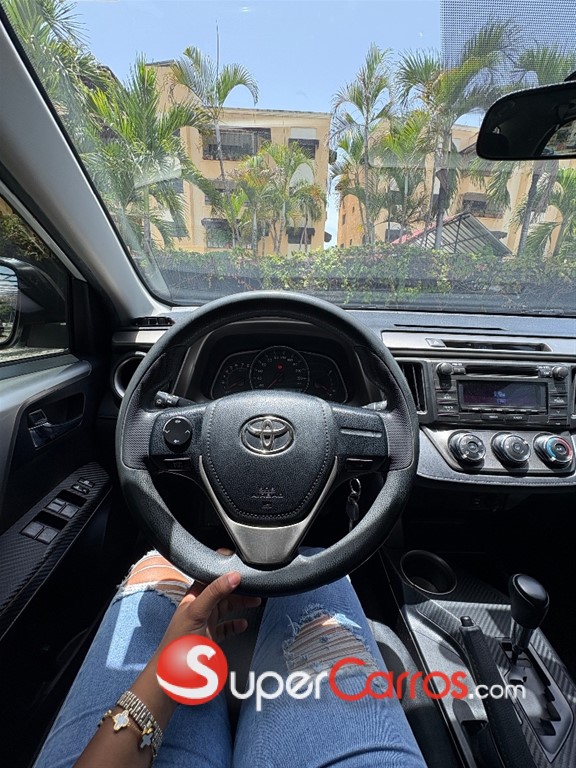 2015 Toyota RAV4 — foto 10 / 11