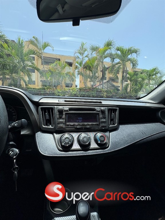 2015 Toyota RAV4 — foto 11 / 11