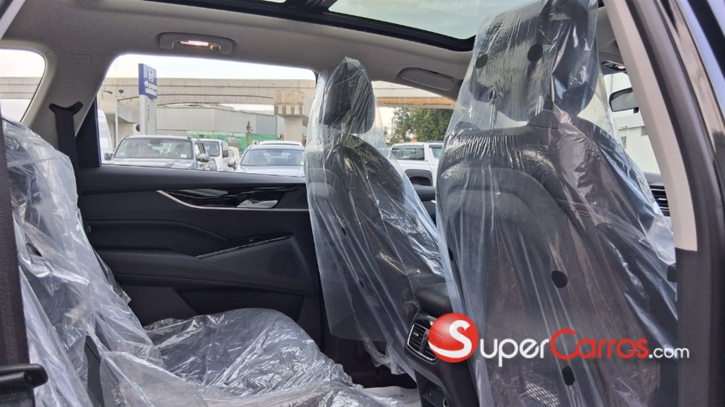 2027 Maxus D60 Luxury — foto 10 / 12