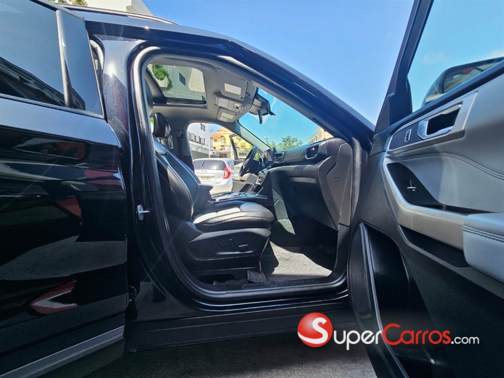 2022 Ford Explorer XLT ECOBOOST — foto 3 / 8