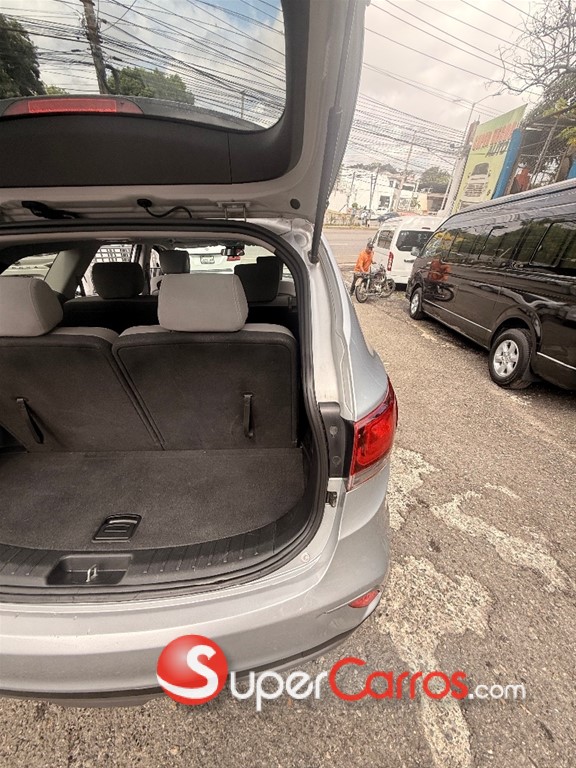 2017 Hyundai Santa Fe — foto 12 / 12