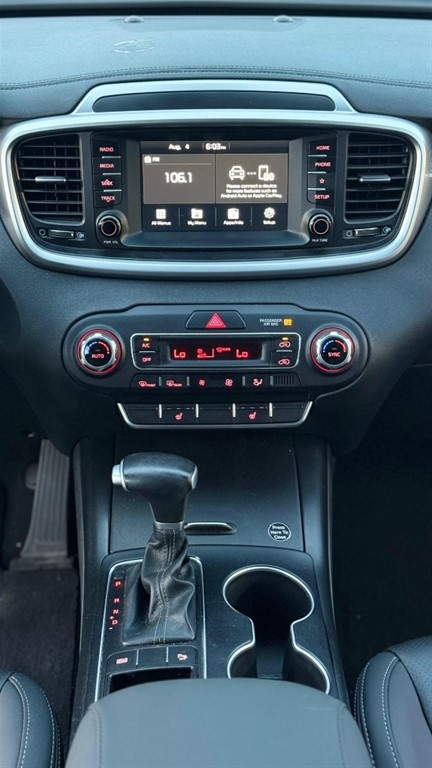 2020 Kia Sorento LX — foto 10 / 12