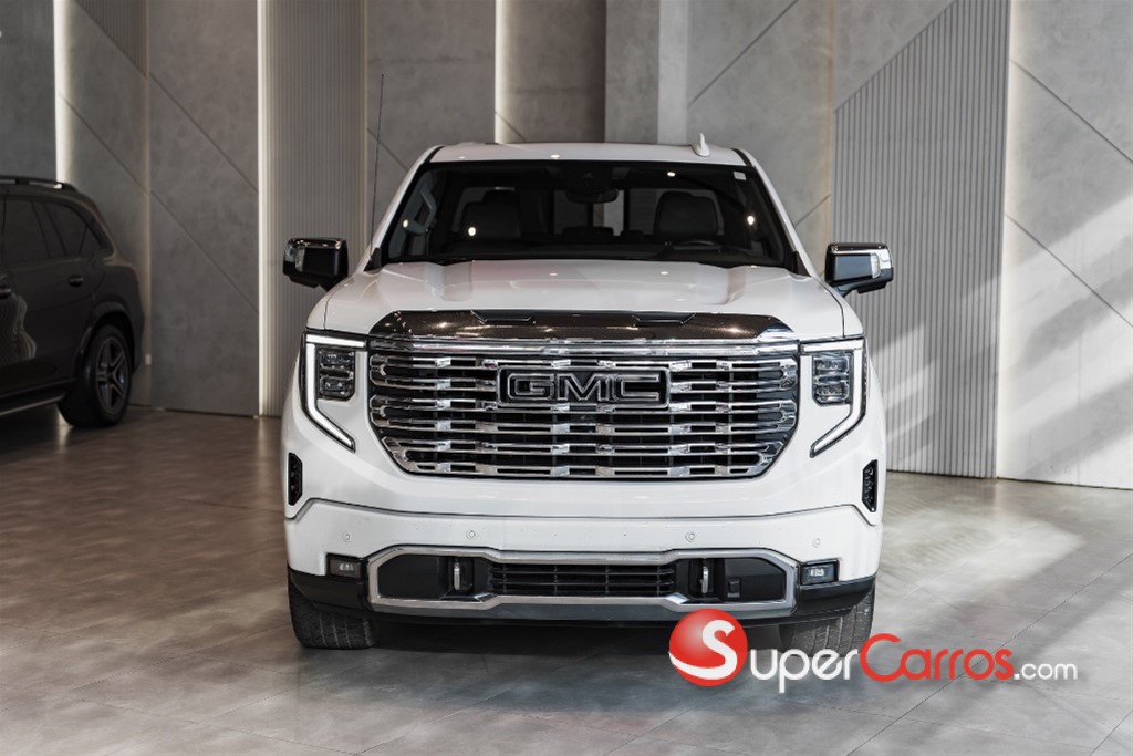 2023 GMC Denali — foto 2 / 12