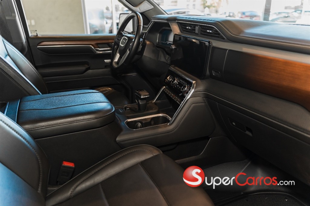 2023 GMC Denali — foto 4 / 12