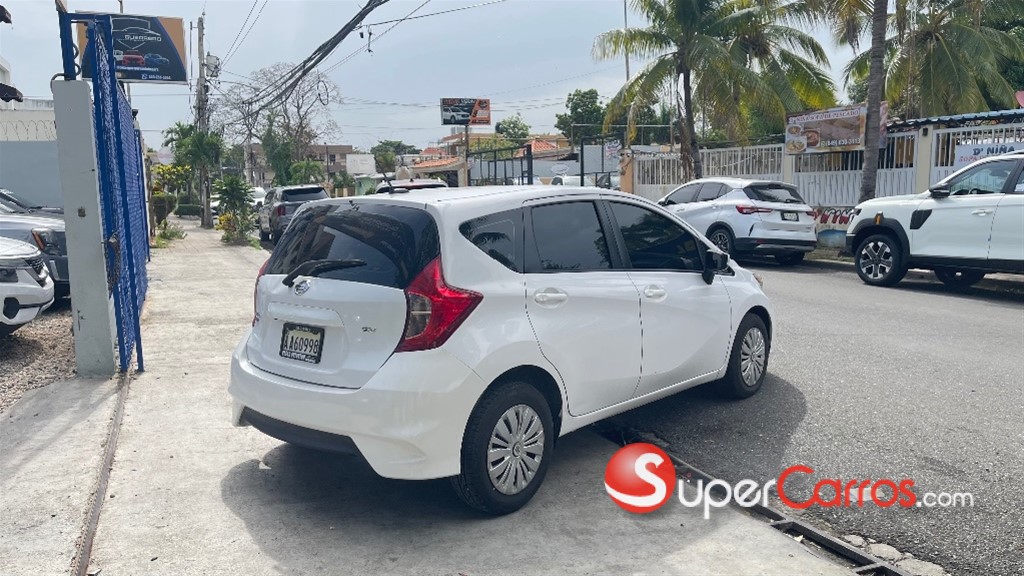 2018 Nissan Versa Note SV — foto 5 / 12