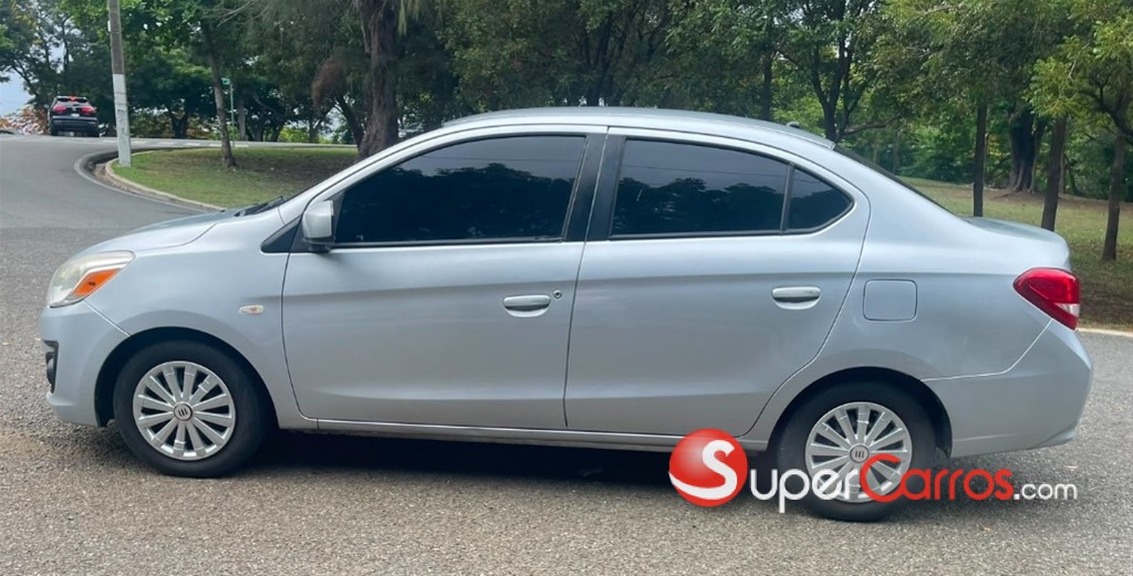 2017 Mitsubishi Motors Mirage G4 SE — foto 2 / 11