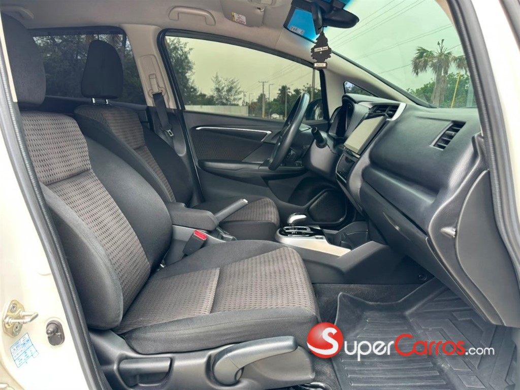 2018 Honda Fit Hybrid — foto 8 / 12