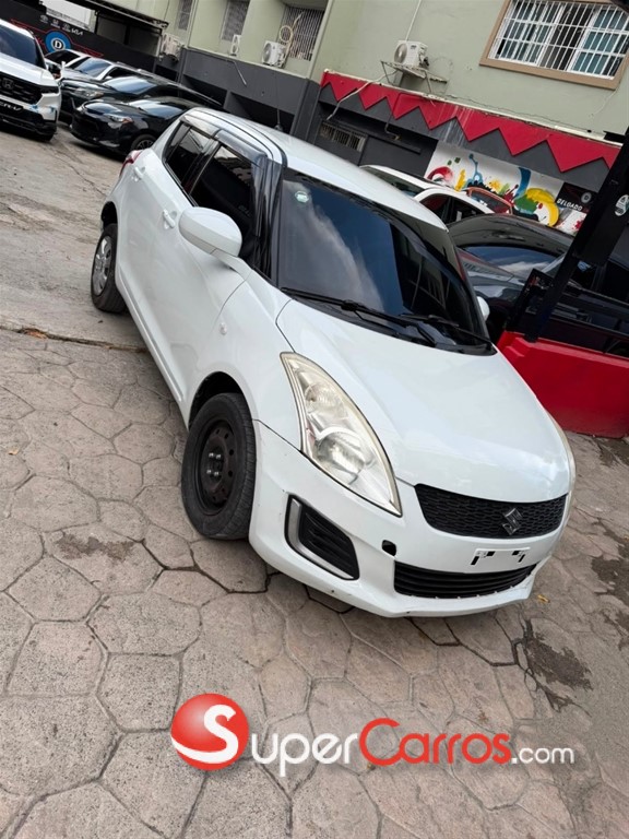 2015 Suzuki Swift — foto 2 / 8