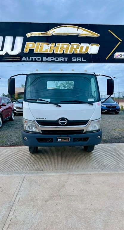 2020 Hino 195 — foto 2 / 9