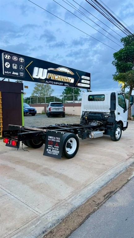 2020 Hino 195 — foto 5 / 9
