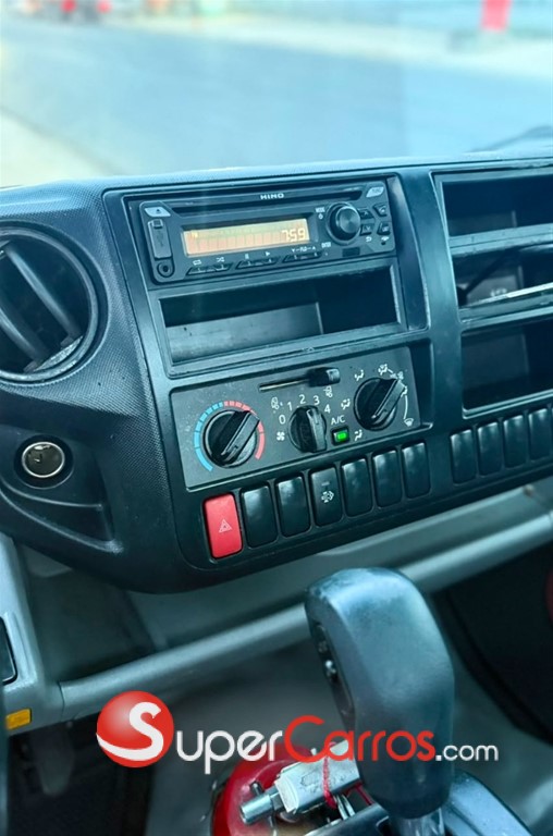 2020 Hino 195 — foto 7 / 9
