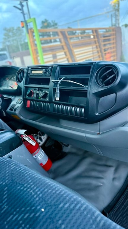 2020 Hino 195 — foto 9 / 9
