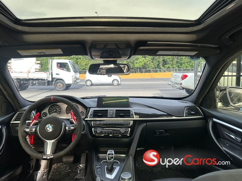 2018 BMW Serie 3 330i — foto 6 / 9