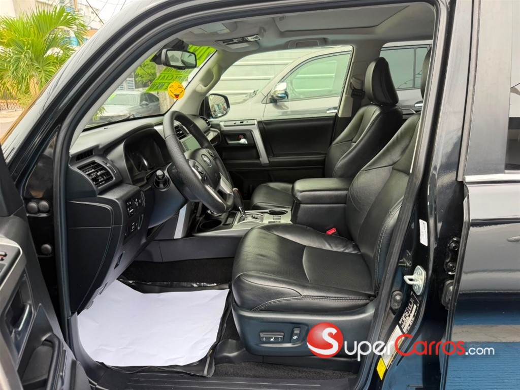 2021 Toyota 4 Runner Limited — foto 7 / 12