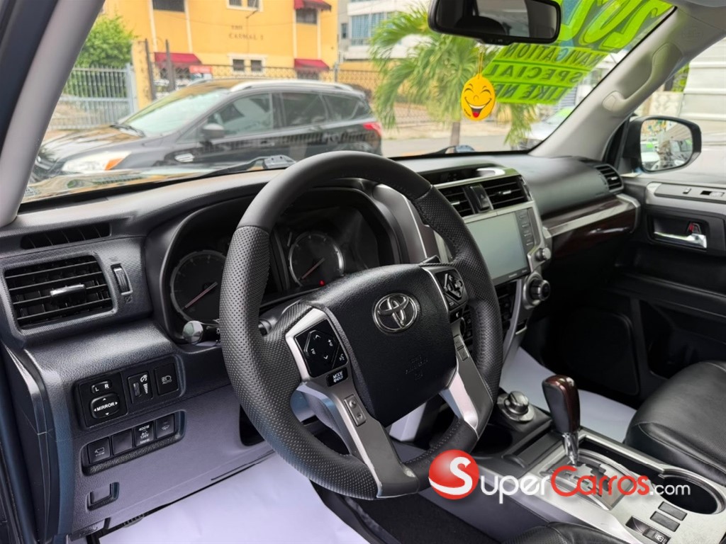 2021 Toyota 4 Runner Limited — foto 10 / 12