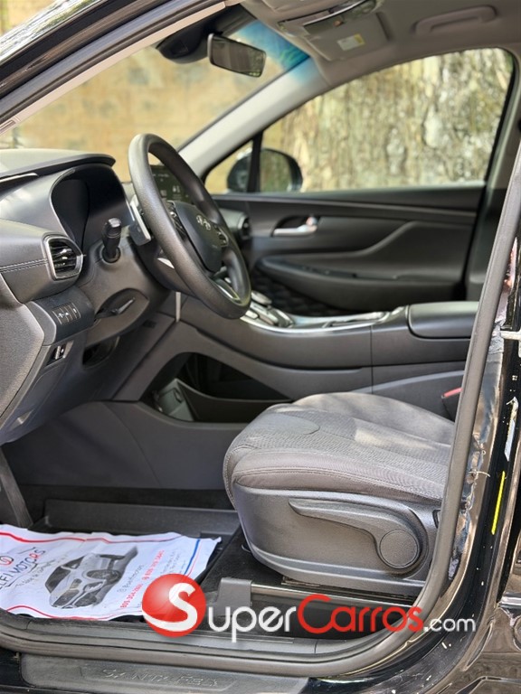 2021 Hyundai Santa Fe SE — foto 7 / 12