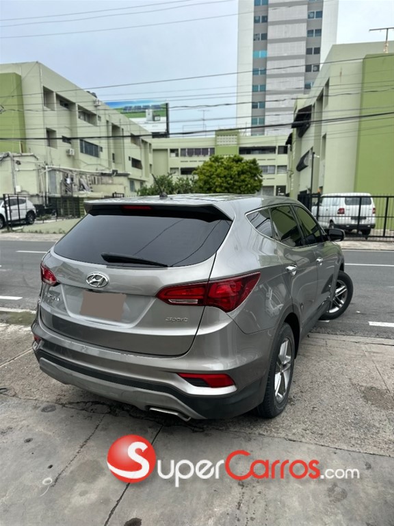 2018 Hyundai Santa Fe Sport — foto 2 / 9