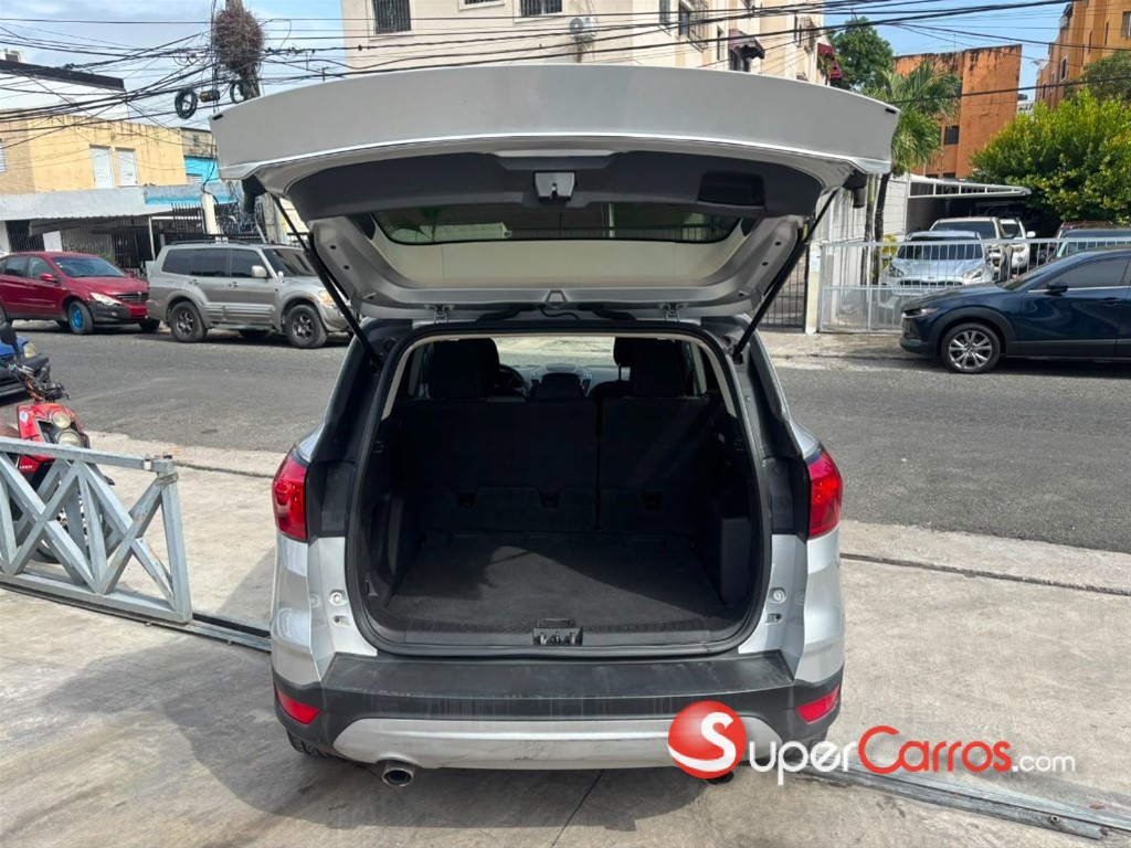 2019 Ford Escape SE — foto 5 / 9
