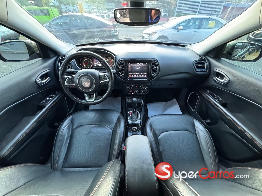 2020 Jeep Compass Limited — foto 8 / 9