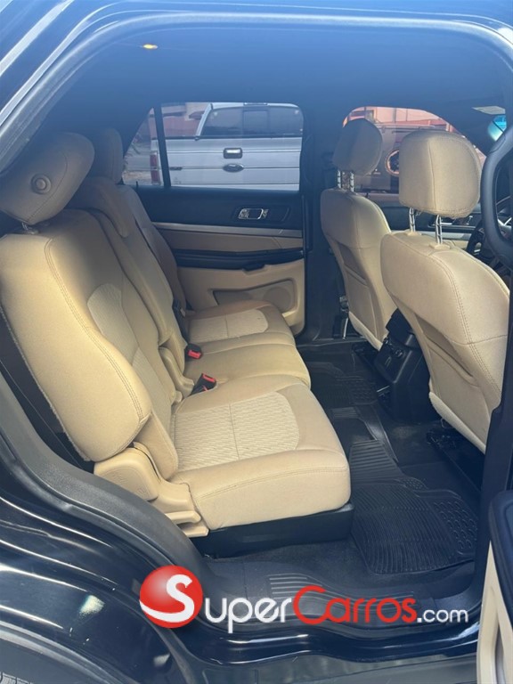 2017 Ford Explorer — foto 5 / 10