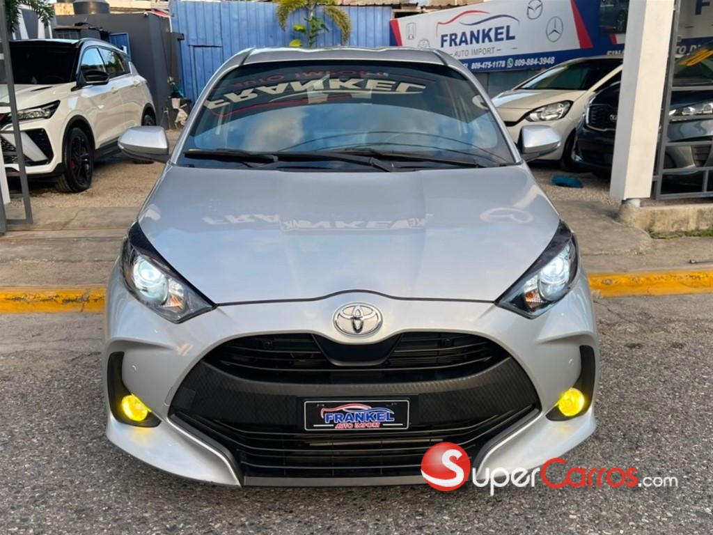 2020 Toyota Yaris Hatchback — foto 2 / 10