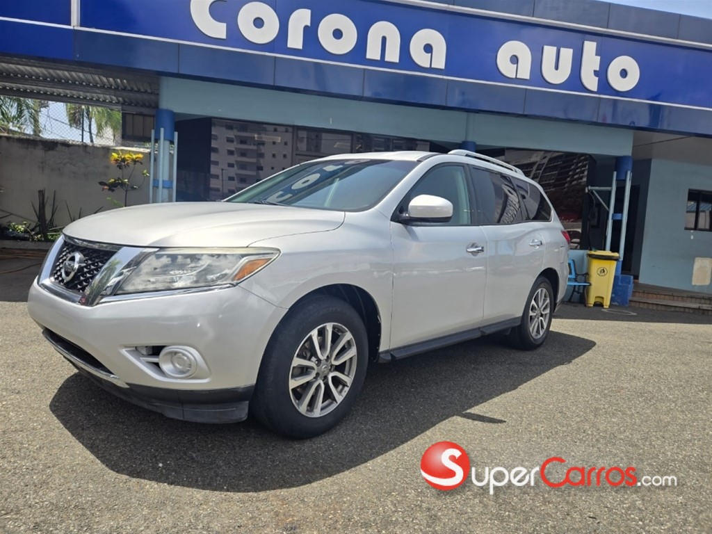 2016 Nissan Pathfinder — foto 1 / 10