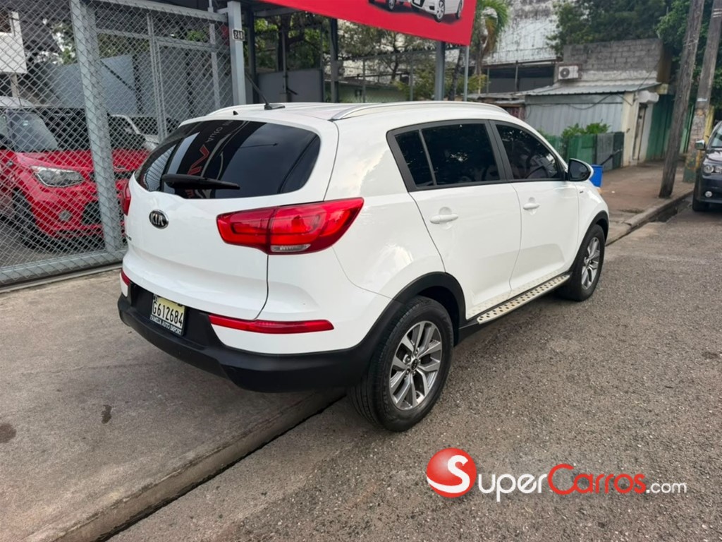 2016 Kia Sportage LX — foto 5 / 10