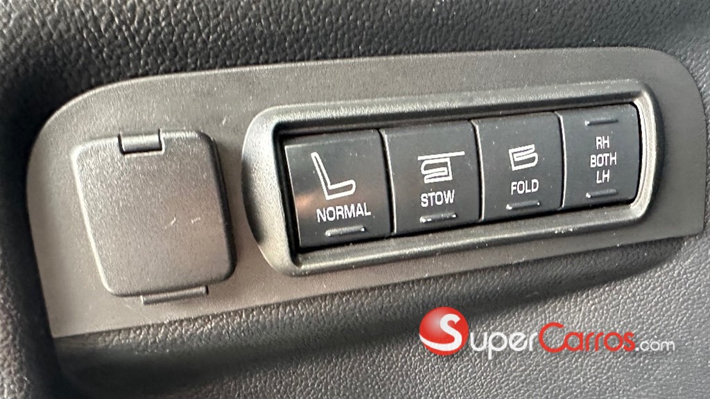 2016 Ford Explorer Limited — foto 10 / 12