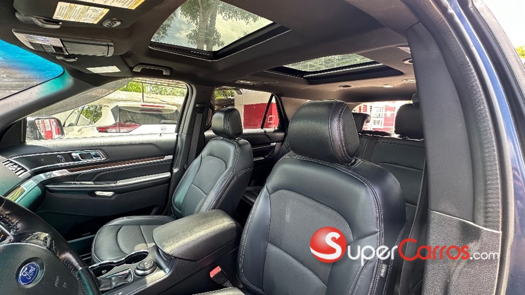 2016 Ford Explorer Limited — foto 11 / 12