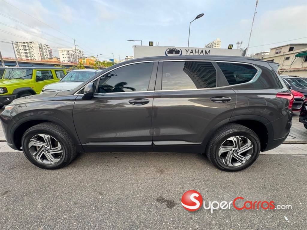 2021 Hyundai Santa Fe SE — foto 4 / 11