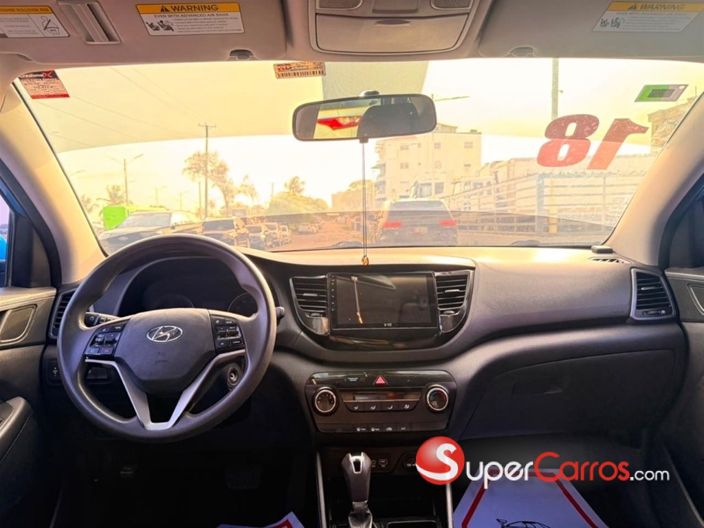 2018 Hyundai Tucson SE — foto 6 / 10