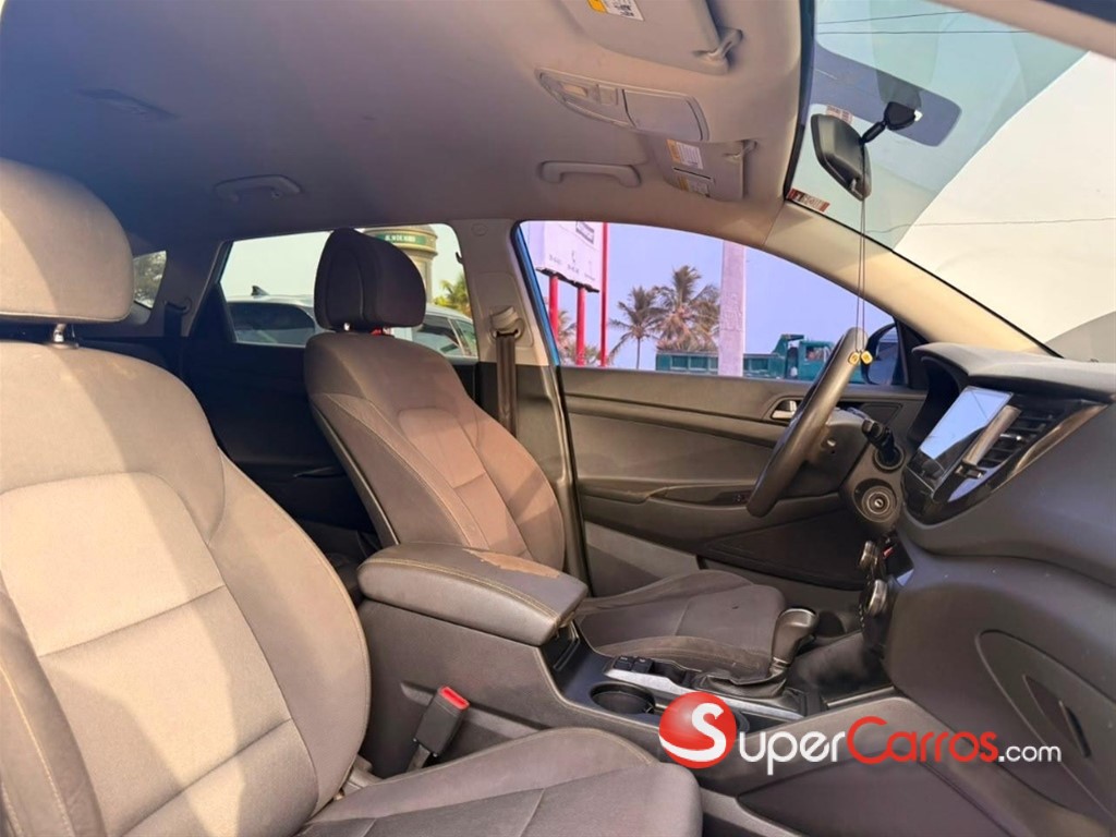 2018 Hyundai Tucson SE — foto 7 / 10